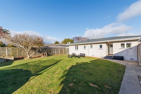Photo of property in 41 Pahiatua Street, Hokowhitu, Palmerston North, 4410