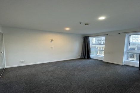 Photo of property in Terrace Heights Apartments, 5e/163 The Terrace, Wellington Central, Wellington, 6011