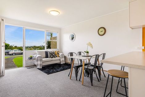 Photo of property in 3/14a Albert Road, Devonport, Auckland, 0624