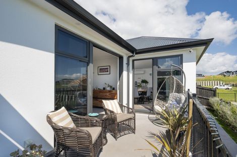 Photo of property in 31 Ridge Drive, Omokoroa, 3114