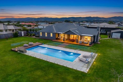 Photo of property in 27 Mill Grove, Clareville, Carterton, 5713