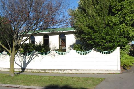 Photo of property in 35 Warren Crescent, Hillmorton, Christchurch, 8025
