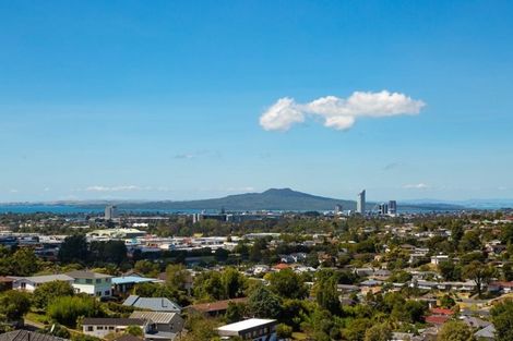 Photo of property in 11a Marlborough Avenue, Glenfield, Auckland, 0629