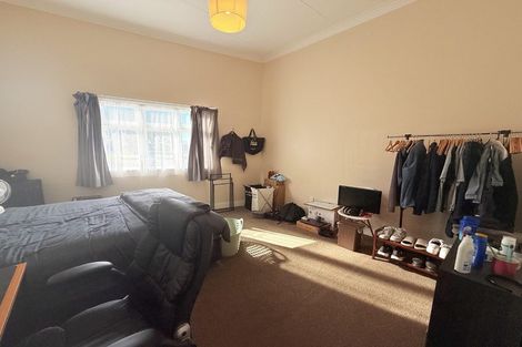 Photo of property in 2 Henry Street, Kilbirnie, Wellington, 6022