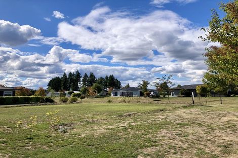 Photo of property in 14 Maison Way, Rangatira Park, Taupo, 3330