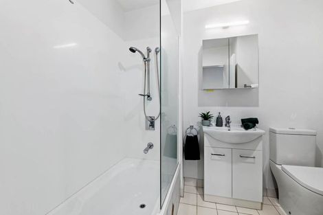 Photo of property in 18/3 Riverside Road, Orewa, 0931