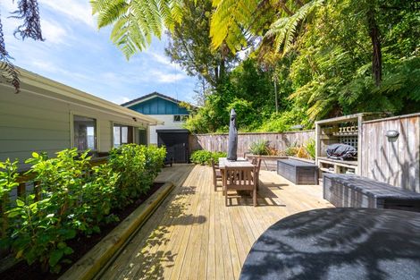 Photo of property in 20 Westhaven Drive, Tawa, Wellington, 5028