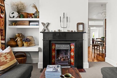 Photo of property in 2 Ashridge Road, Napier South, Napier, 4110