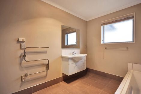 Photo of property in 21 Cox Street, Ashburton, 7700