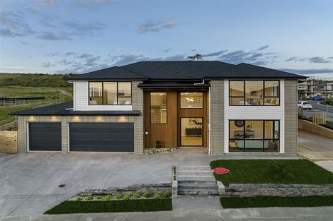 Photo of property in 3 Headsail Drive, Long Bay, Auckland, 0630