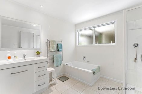 Photo of property in 1082 Sandspit Road, Sandspit, Warkworth, 0982