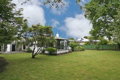 Photo of property in 120 Pahiatua Street, Hokowhitu, Palmerston North, 4410
