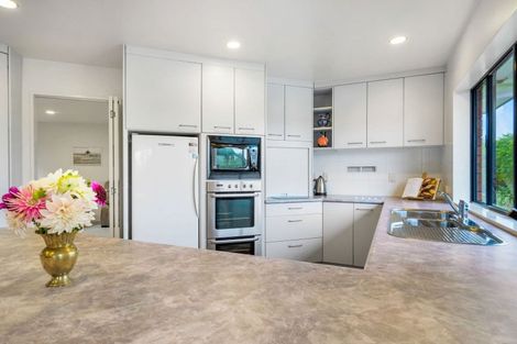 Photo of property in 239 Burtt Road, Paerata, Drury, 2578