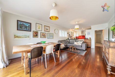 Photo of property in 11 Chilton Grove, Hutt Central, Lower Hutt, 5010