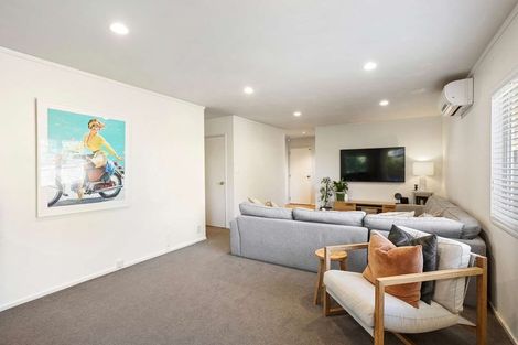 Photo of property in 55c Tramway Road, Beach Haven, Auckland, 0626