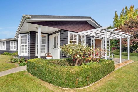 Photo of property in 1 Nansen Place, Levin, 5510