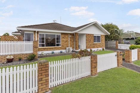 Photo of property in 41a Lotus Avenue, Mount Maunganui, 3116