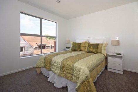 Photo of property in 4/12 Agra Crescent, Khandallah, Wellington, 6035