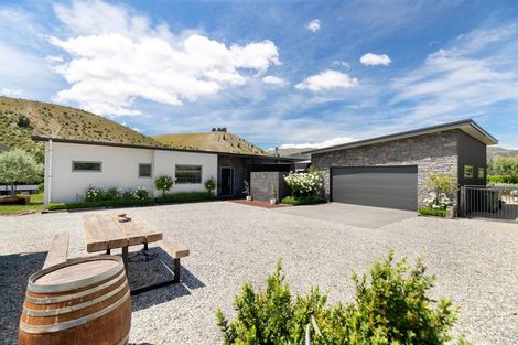 Photo of property in 75 Lowburn Valley Road, Lowburn, Cromwell, 9384