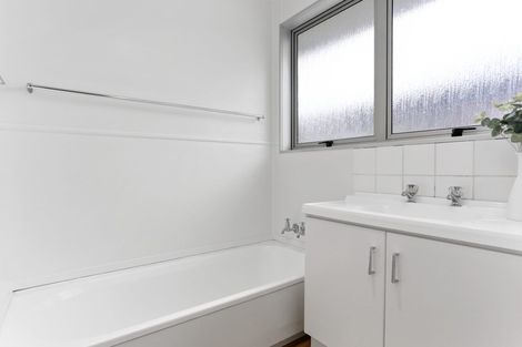 Photo of property in 110 Parrs Cross Road, Sunnyvale, Auckland, 0612