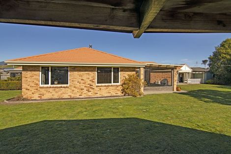 Photo of property in 23 Whiting Drive, Wakefield, 7025