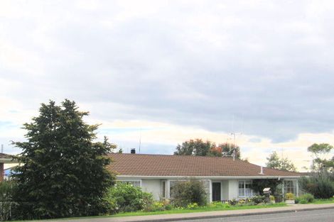 Photo of property in 340 Otumoetai Road, Otumoetai, Tauranga, 3110