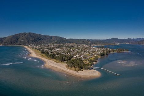 Photo of property in 48 Pauanui Beach Road, Pauanui, Hikuai, 3579