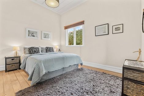 Photo of property in 24 Royal Terrace, Sandringham, Auckland, 1025