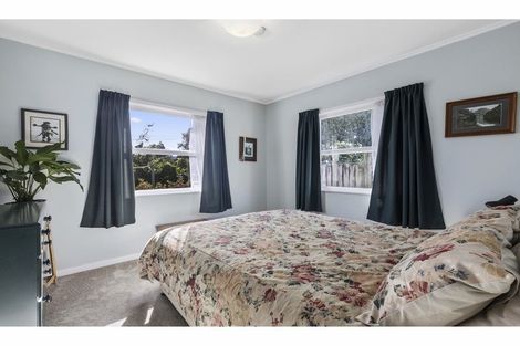 Photo of property in 941 Beach Road, Torbay, Auckland, 0630