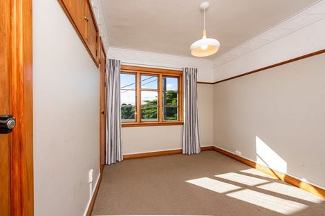 Photo of property in Ionian Flats, 123-125 Brougham Street, Mount Victoria, Wellington, 6011