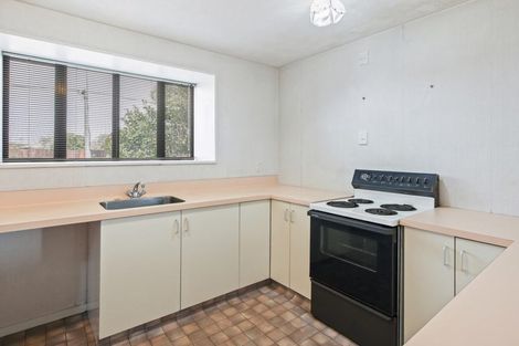 Photo of property in 2/280b Sawyers Arms Road, Bishopdale, Christchurch, 8053