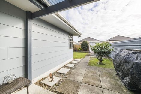 Photo of property in 7 Purdie Place, Milson, Palmerston North, 4414