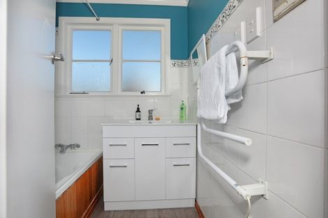 Photo of property in 18 Andrew Street, Feilding, 4702