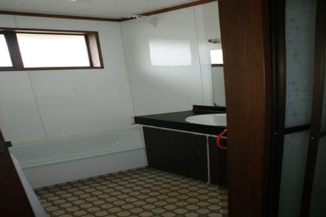 Photo of property in 2 Oakleigh Crescent, Oamaru North, Oamaru, 9400