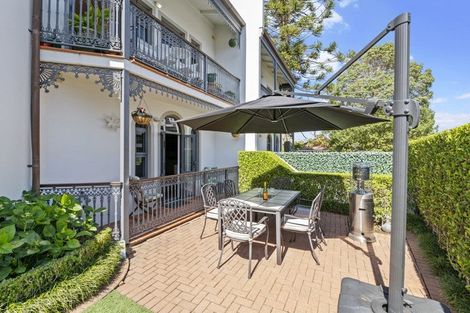 Photo of property in 2/177 Hurstmere Road, Takapuna, Auckland, 0622
