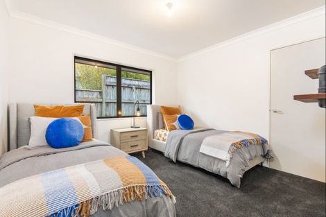 Photo of property in 63 Ruapehu Drive, Fitzherbert, Palmerston North, 4410