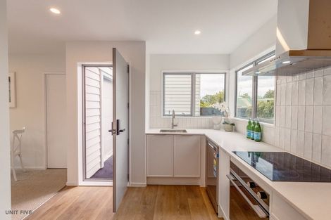 Photo of property in 112b Wildberry Street, Woolston, Christchurch, 8023