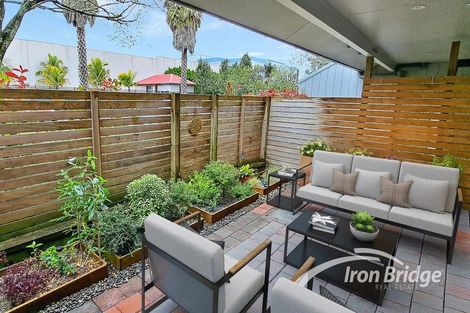 Photo of property in 26a/30 Westward Ho, Glen Eden, Auckland, 0602