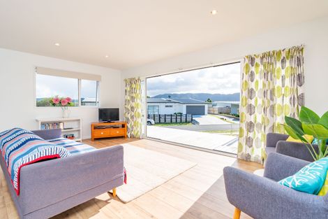 Photo of property in 25 Northcoast Place, Mangawhai Heads, Mangawhai, 0505