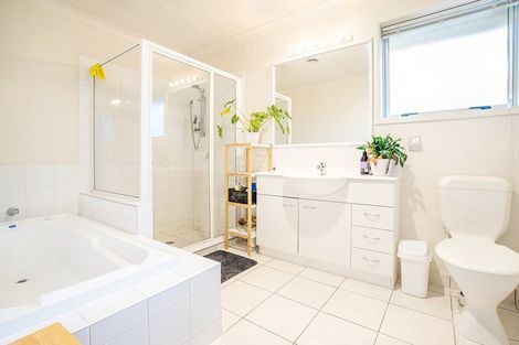 Photo of property in 16 Laguna Gardens, Shirley, Christchurch, 8052