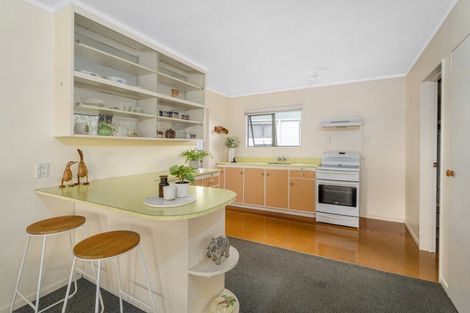 Photo of property in 16 Whitby Avenue, Whitianga, 3510