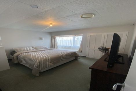 Photo of property in 11 Jeffares Place, Taradale, Napier, 4112