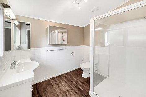 Photo of property in 24 Wairere Road, Bastia Hill, Whanganui, 4500