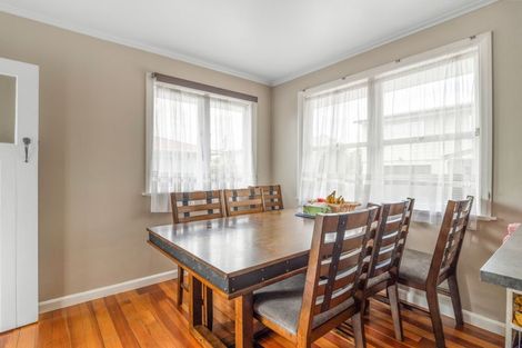 Photo of property in 135 Clevedon Road, Papakura, 2110