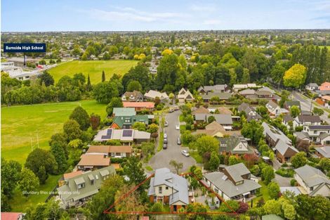 Photo of property in 28 Rubens Place, Burnside, Christchurch, 8053