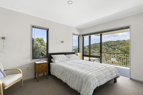 Photo of property in 32 Walter Road, Lowry Bay, Lower Hutt, 5013