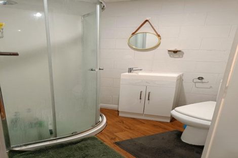 Photo of property in 31 Summit Road, Fairfield, Lower Hutt, 5011