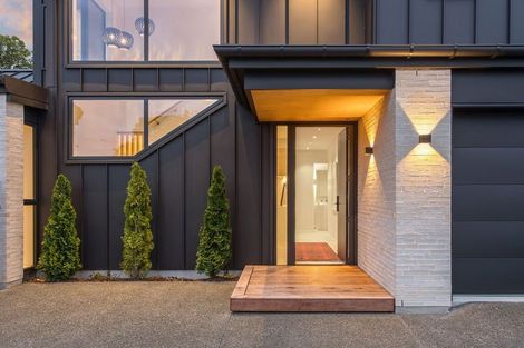 Photo of property in 38 Straven Road, Riccarton, Christchurch, 8011