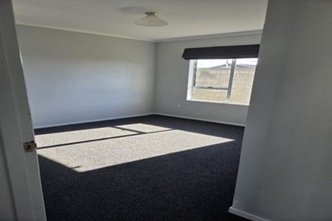 Photo of property in 4 Desmond Place, Bell Block, New Plymouth, 4312