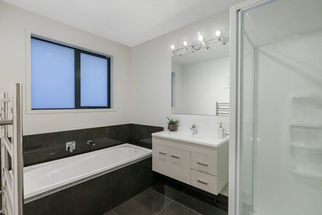 Photo of property in 8 Te Ataiti Lane, Pyes Pa, Tauranga, 3112